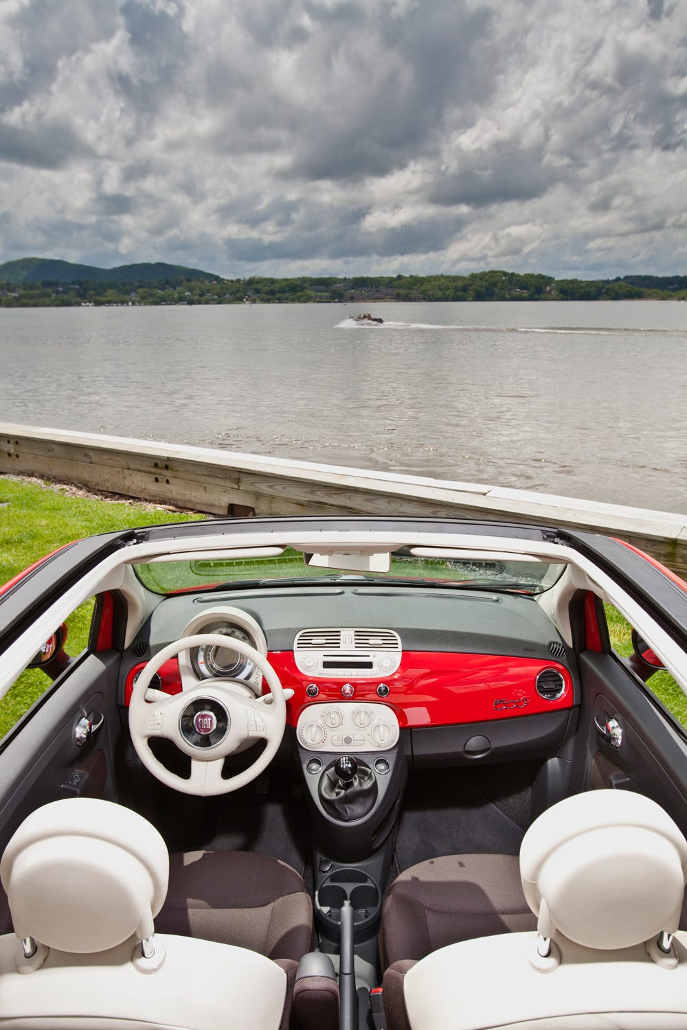 Fiat 500C Interior Above Open Roof